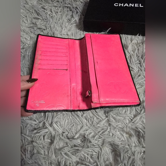Chanel Black W/ Hot Pink Interior Cambon Long Wallet (EUC)(READ DESCRIPTION) - Picture 9 of 16